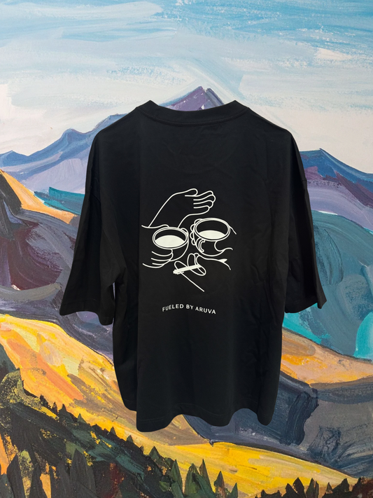 T-shirt “FUELED BY ARUVA” Oversized black